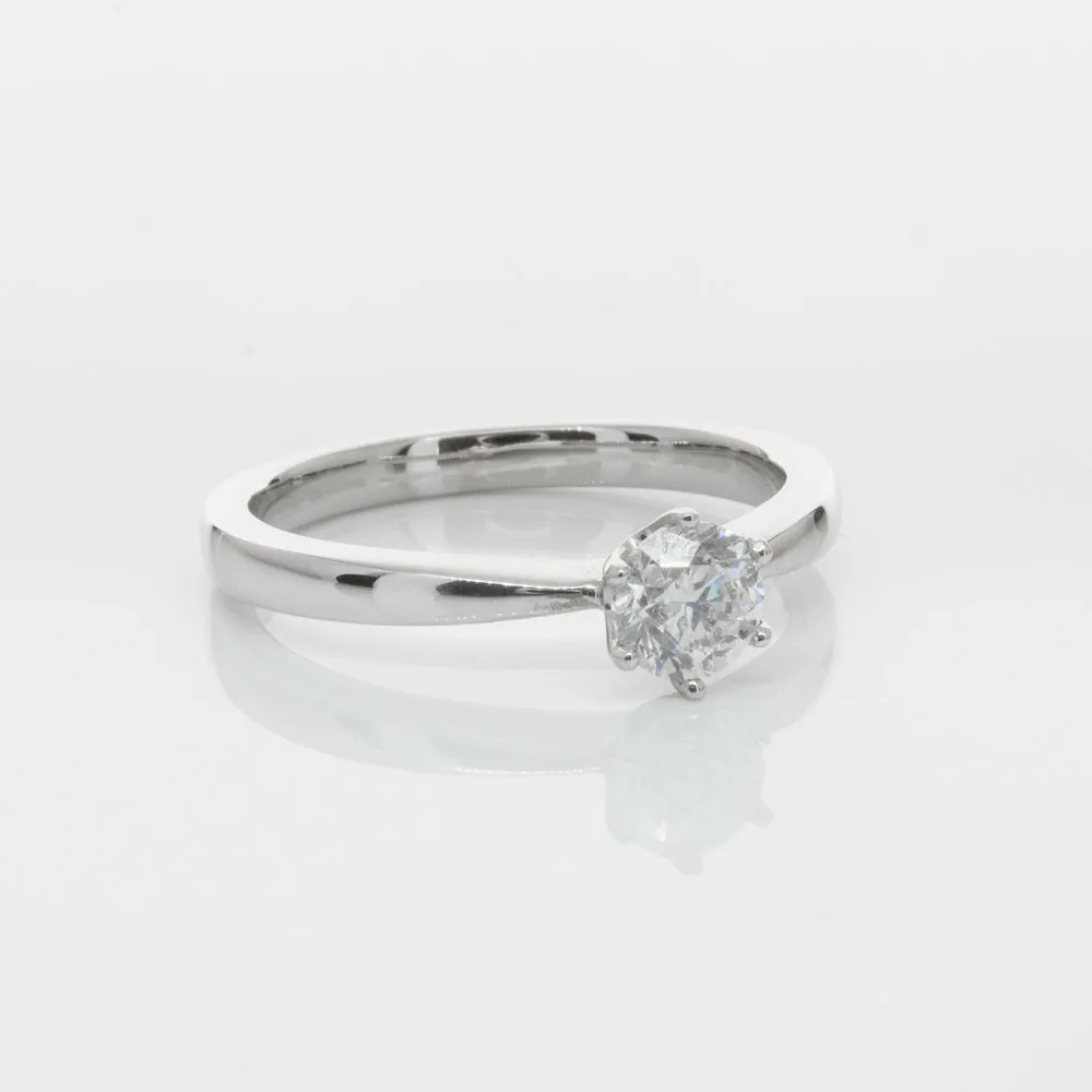 18ct White Gold .50ct Diamond Nova Ring