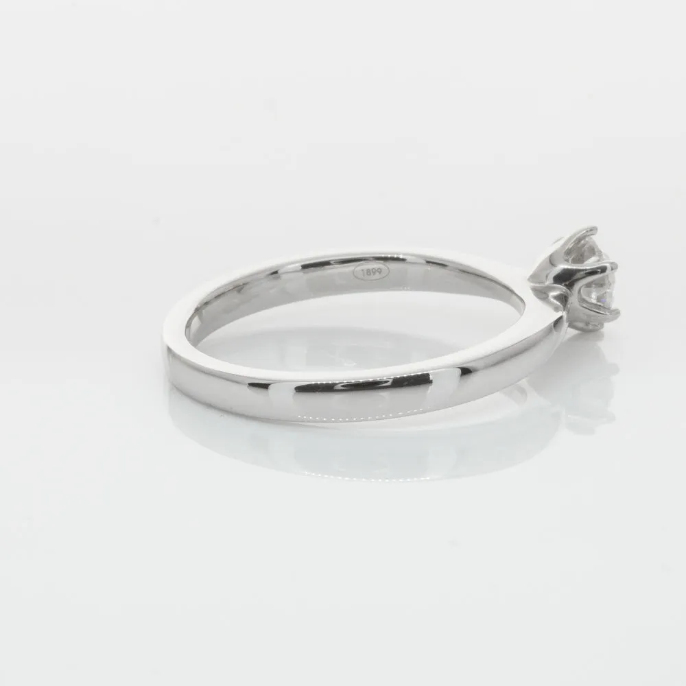 18ct White Gold .50ct Diamond Nova Ring