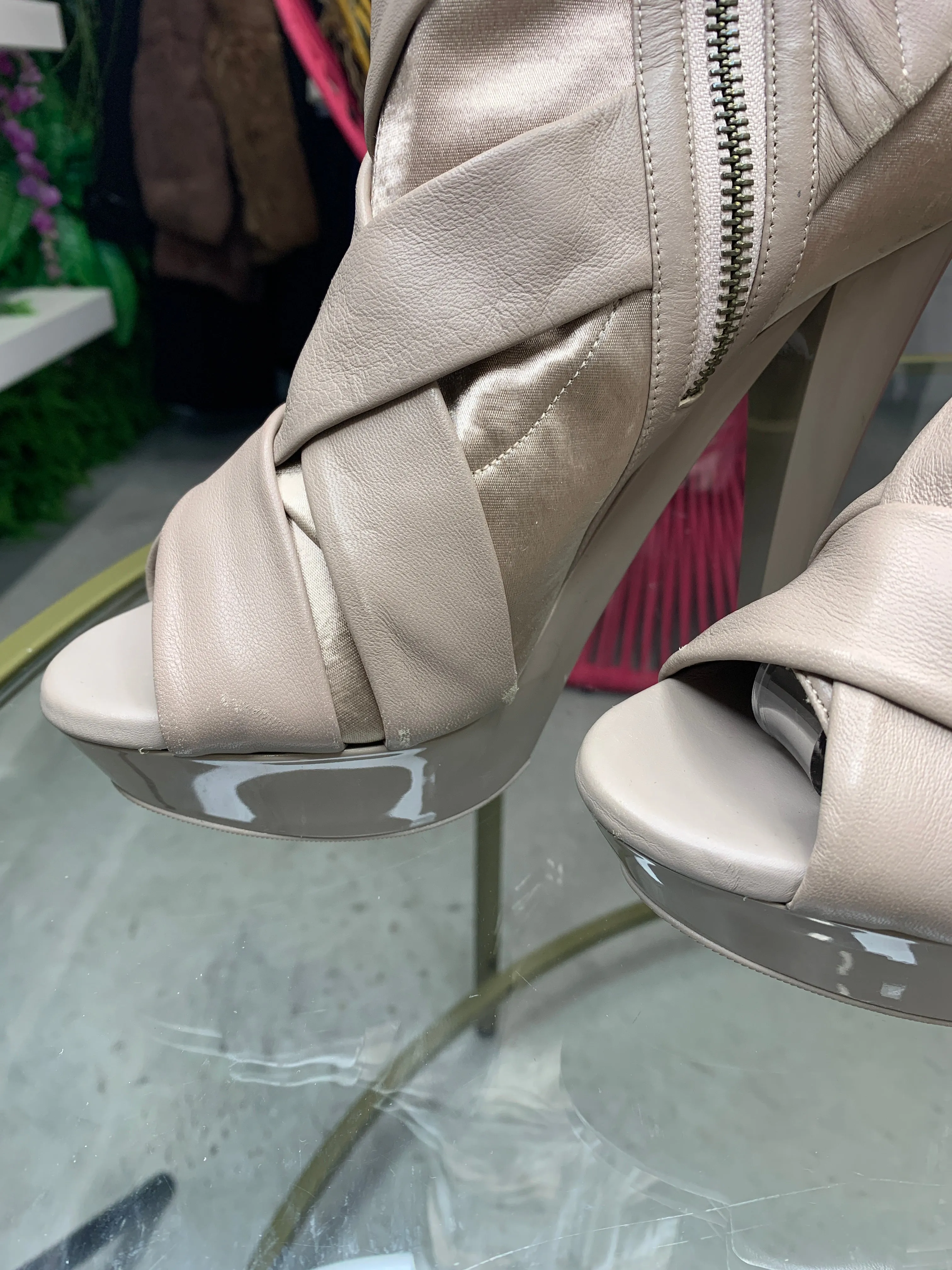 Burberry Peep Toe Heels Nude Leather Satin 38