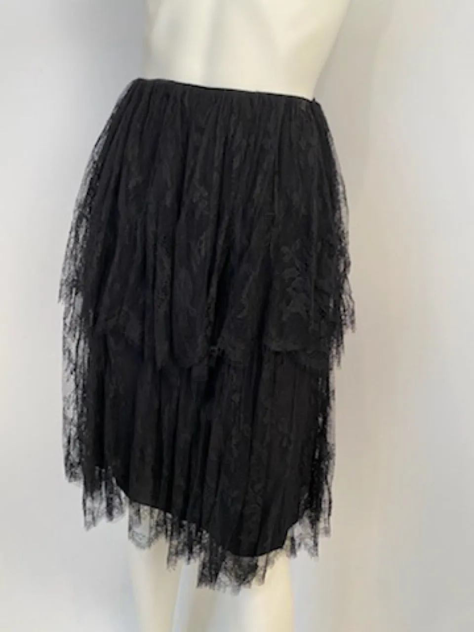 Chanel 01P 2001 Spring Black Lace Skirt FR 34