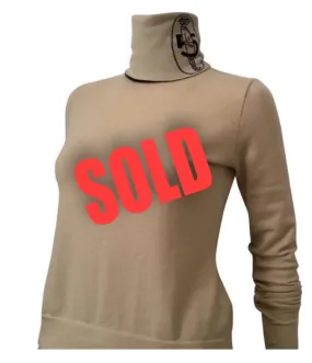 Chanel 04A Fall Light Brown Beige Turtle Neck Coco Cashmere Sweater FR 38 US 4/6