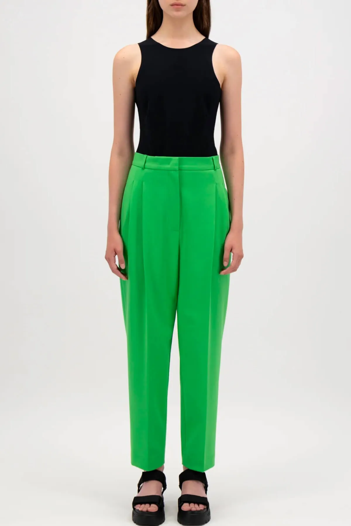 Harris Wharf Tapered Pant - Apple Green