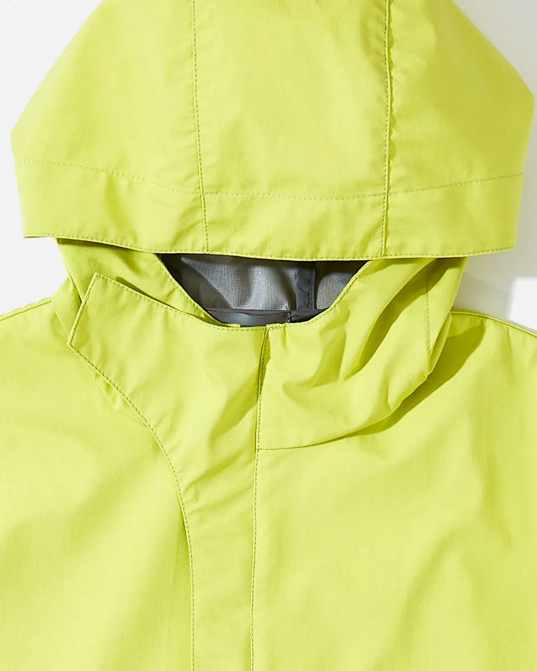 Hooded Curve Closure Jacket - Jonquil Green