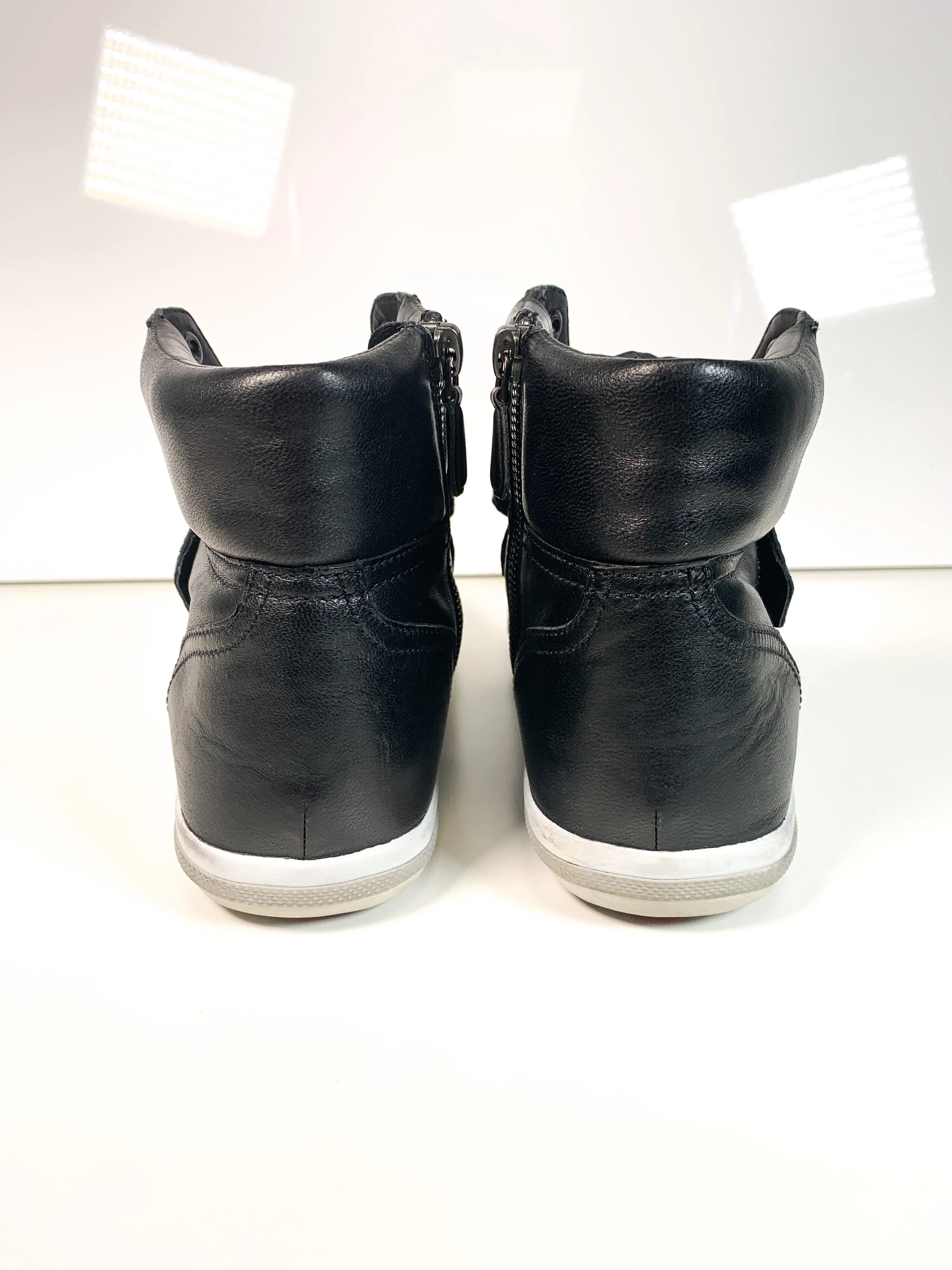 Men’s Prada Black High-Top Sneakers 40.5