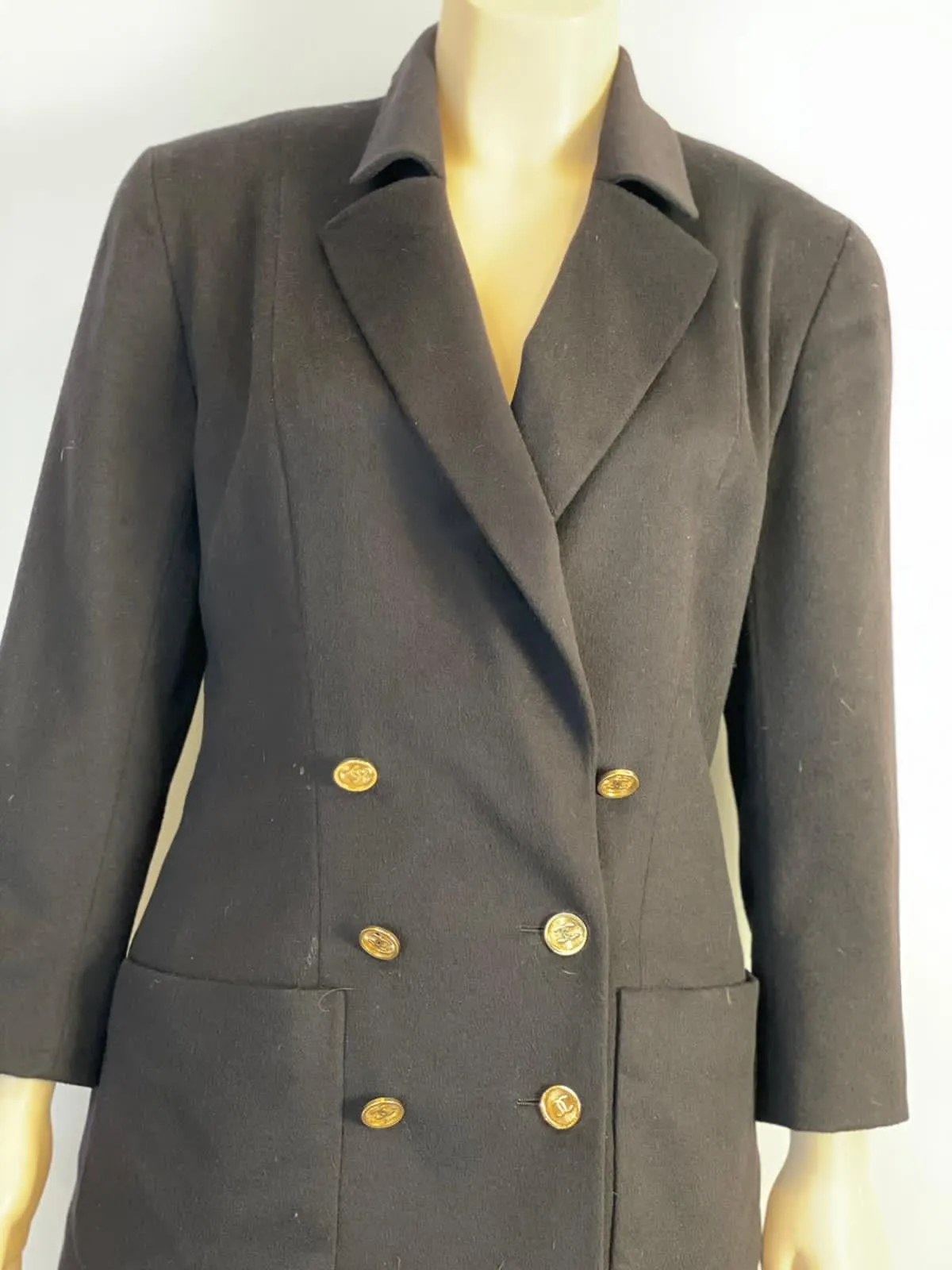 Vintage Collection 23 1990’s Chanel Beautiful Soft Cashmere Black Double Breasted Blazer Jacket FR 38 US 6/8